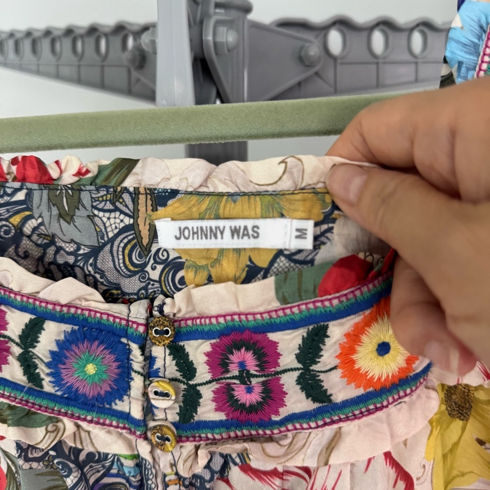 Johnny Was Archibal Luciana Floral Boho Silk Blouse Top Size M - Picture 6 of 7